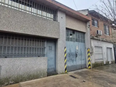 Alquiler Galpón 500 M2 EXCELENTE ZONA, en Caseros