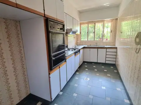 Depto Tipo Casa en Venta 50 años