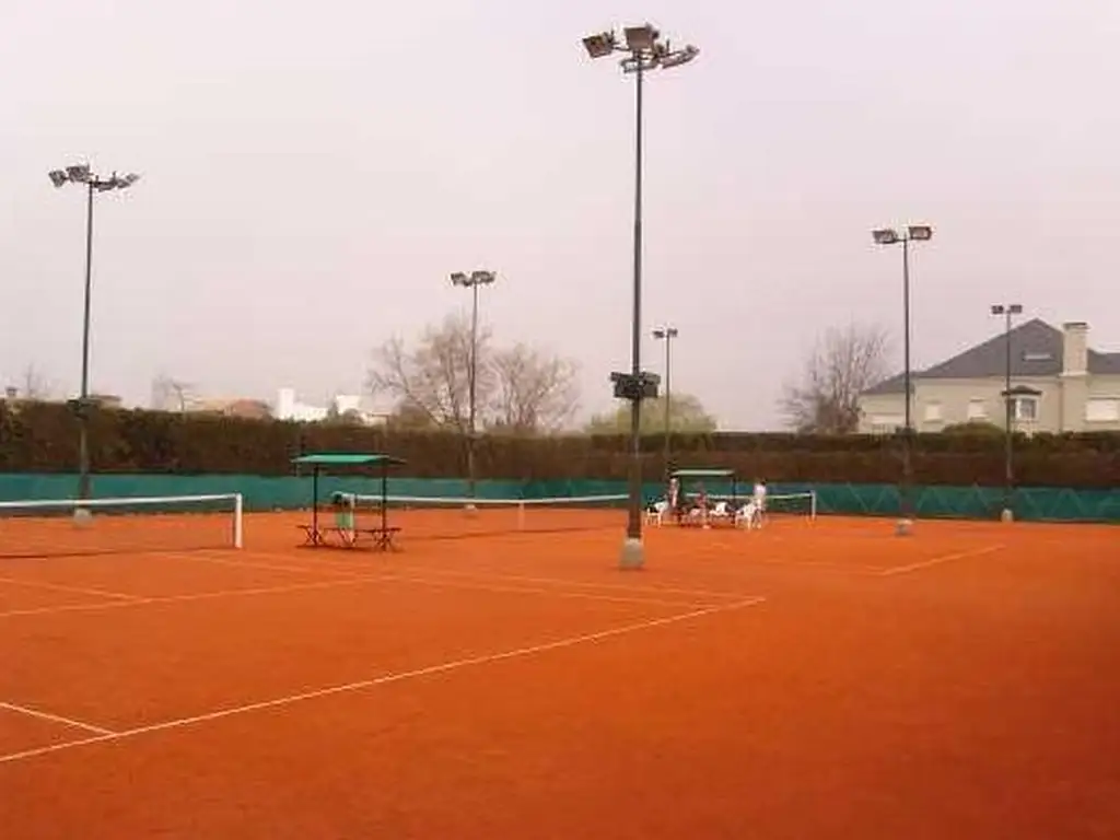 Actividades deportivas tenis en Bahia del Sol