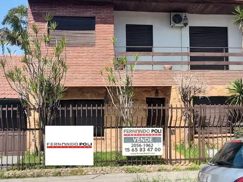 Solida propiedad en dos plantas.