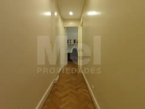 Oficina 5 ambientes con 2 baños