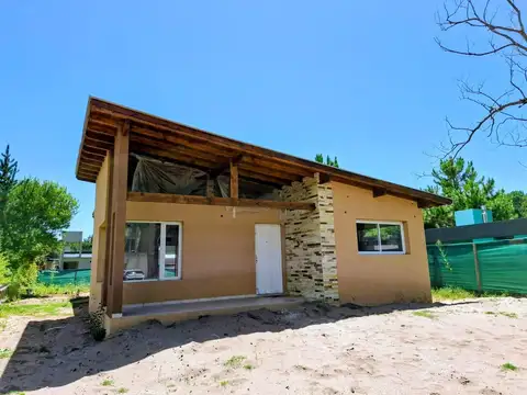 Casa en Venta - 2 dormitorios 1 baño - Costa del Este