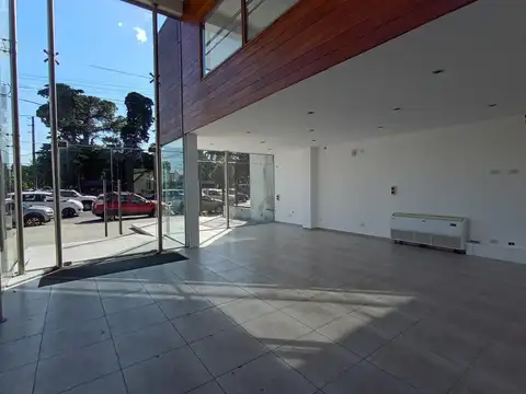 Cno. Centenario esquina 504