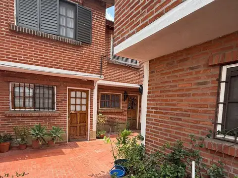 Depto Tipo Casa en Venta 27 años