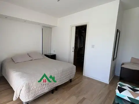 Casa en venta  de 3 dormitorios en Valle del Golf con Pileta y Quincho