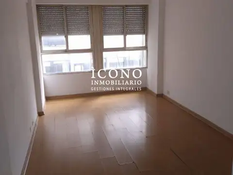 DEPARTAMENTO DOS AMBIENTES A REFACCIONAR. ZONA CONGRESO. TURISTICA. PROX SUBTE LINEA C
