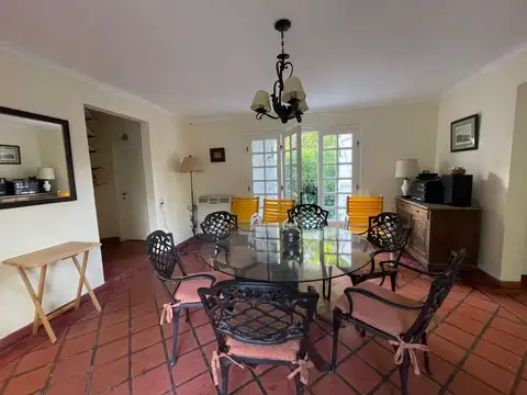 VENTA CASA 3AMB c/GRAN PARQUE A 2 CUADRAS DEL MAR