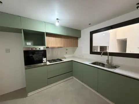 Venta Casa 3 Dormitorios Reciclada con Patio en Centro Rosario
