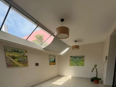 Casa de 6 Amb a m de Maipù y Pelliza. Ideal Empresa, Oficina, Consultorios.