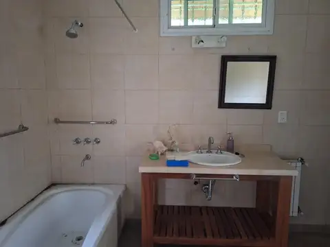 Casa en Venta en Lujan, USD 230.000