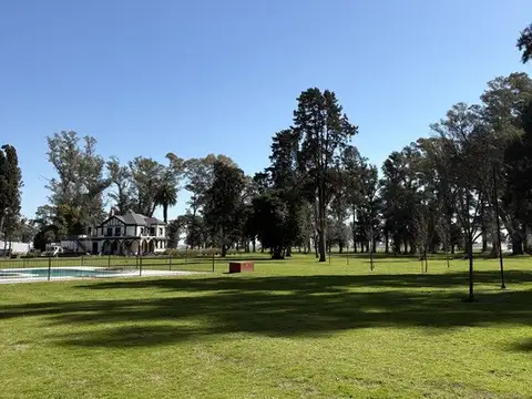 Tres Pinos - Villa de campo, General Rodríguez, Provincia de Buenos Aires, Argentina