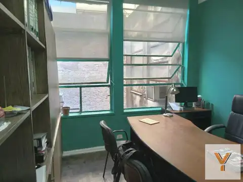 Oficina en alquiler - 2 Despachos 4 Baños - 38Mts2 - Monserrat