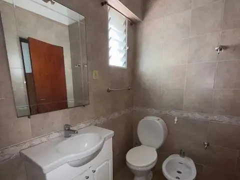 Chalet 4 amb c/cochera doble  VENTA. MUNRO