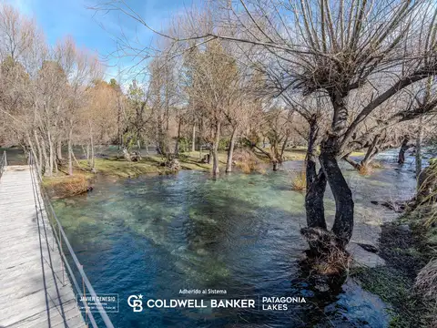 CASA EN VENTA de 4616m2 con costa de Rio Quilquihue | Lolog | San Martín de los Andes.