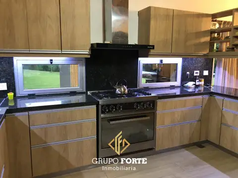 Casa en Venta al Este