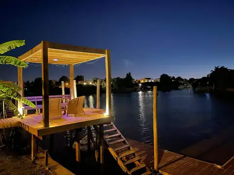 Casa en Venta Barrio San Benito Complejo Nautico Villanueva