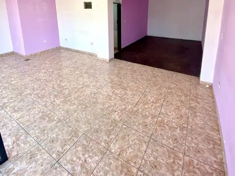 Local en Alquiler en Jose Clemente Paz, $ 550.000