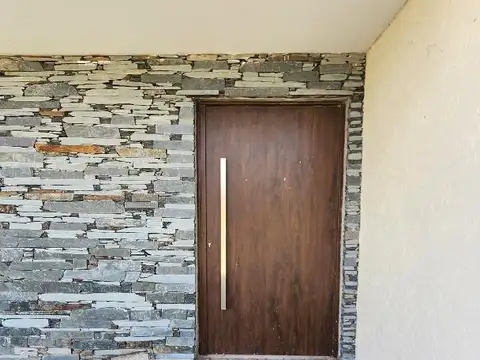 Casa en Venta en San Sebastian, USD 190.000