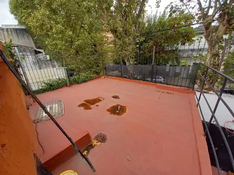 Llerena 3000, Piso Pb