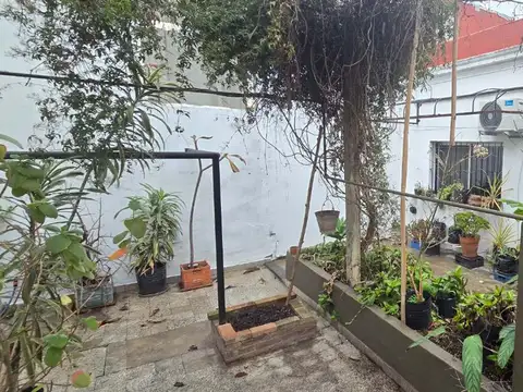 Dos Casas Lote Propio 200m2 Munro en Venta