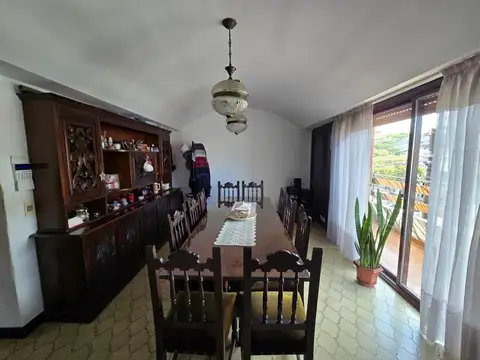 Departamento 5 ambientes con 2 baños