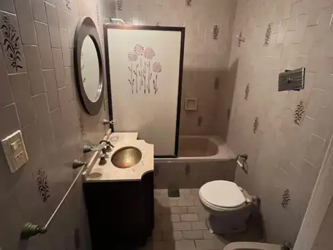 Casa 5 ambientes con 2 baños