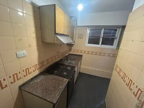 Alquilo Depto 2 Dor. Con Terraza y Balcon. Bv. Illia 250