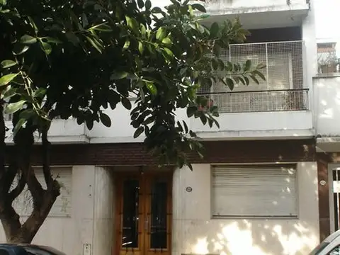 Alquiler Colegiales 2 ambientes tipo casa