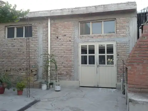 Juan Jufré 2200