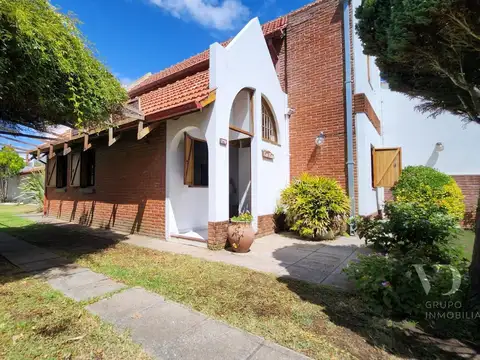 Casa en Venta en La Lucila del Mar, USD 115.000