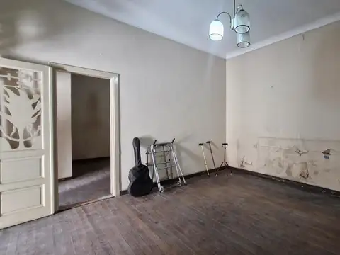 Depto Tipo Casa 6 ambientes con 2 baños