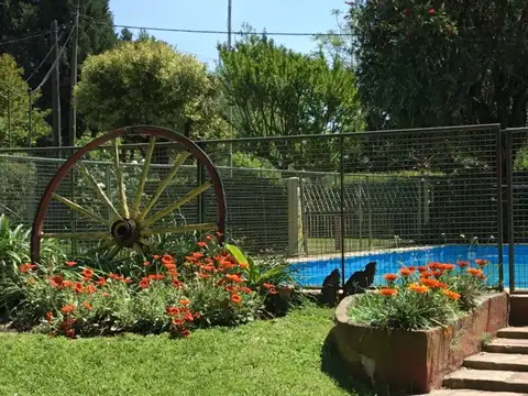 Casa quinta en venta de 4 amb pileta Tortuguitas