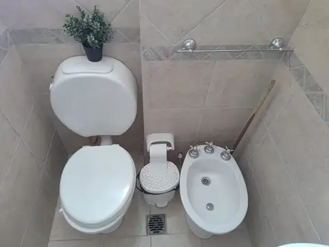 Departamento 4 ambientes con 2 baños