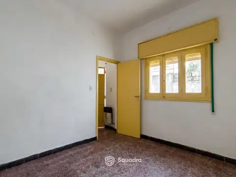 Casa 6 ambientes con 1 baño