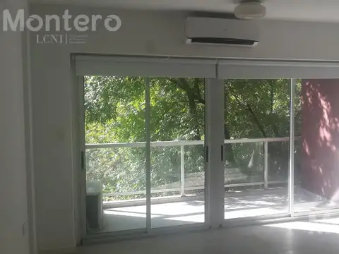 Alquiler de excelente departamento monoambiente con balcón