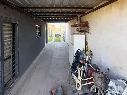 Casa 3 ambientes con 2 baños