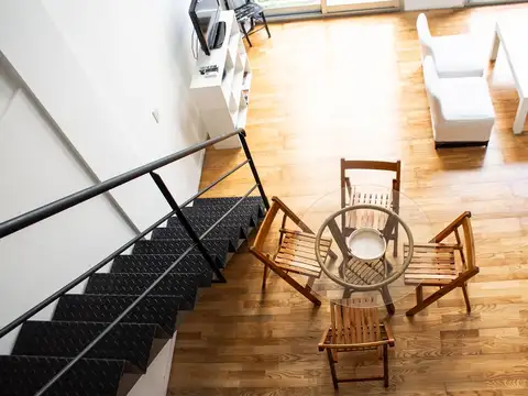 Dúplex 2 Ambientes en Colegiales con Balcón, SUM y Laundry – Excelente Ubicación