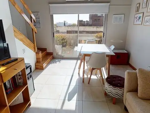 25 De Mayo 27 , Piso 4