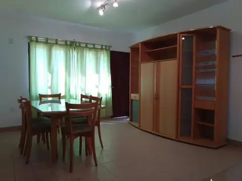 Departamento en Alquiler con 1 cocheras