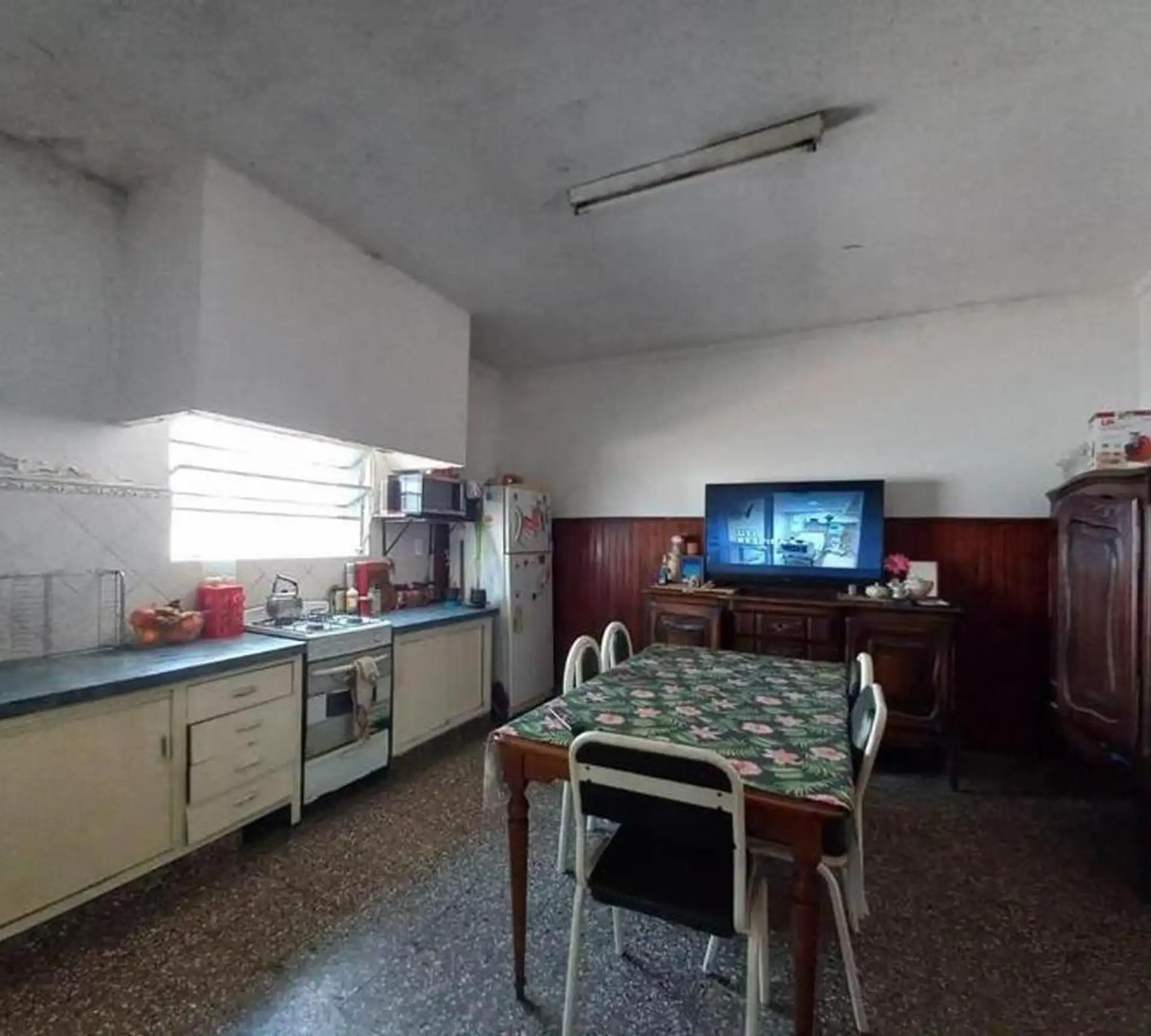 CASA DE CUATRO AMBIENTES