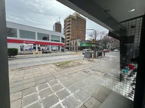 25 de Mayo 100