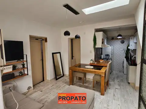 PH 3 Ambientes Refaccionado a Nuevo Muy Luminoso con Patio y Terraza con Quincho!!