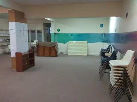 Amplia Oficina de 264 M² en pleno Centro - Excelente Ubicación - Precio Conversable - Escuchamo...