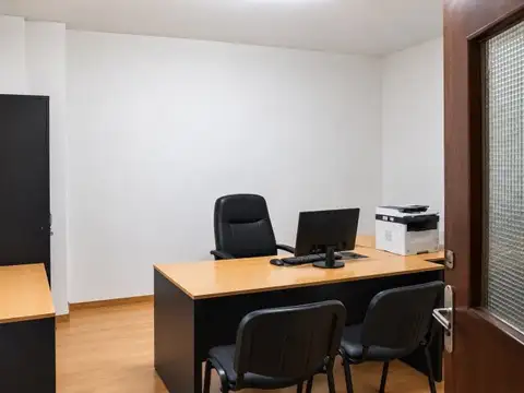 Teniente General Juan Domingo Perón 1500, Piso 1