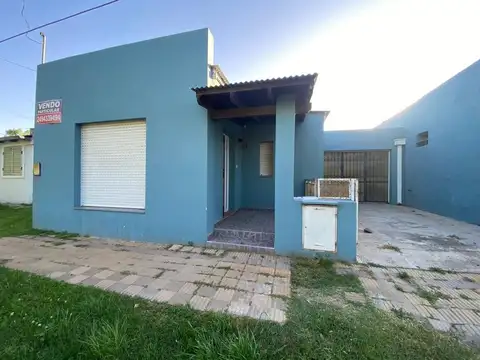 EN VENTA AMPLIA CASA EN MARÍA IGNACIA VELA