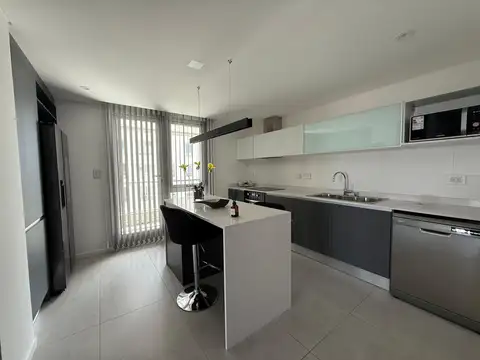 Departamento en Alquiler con 1 cocheras