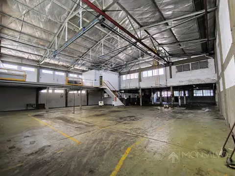 Galpon en Alquiler 50  mts Frente