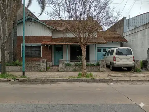 Depto Tipo Casa en Venta con 2 cocheras