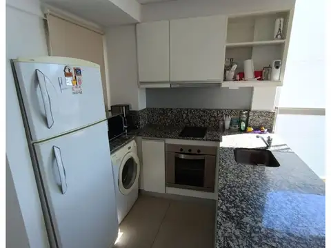 Alquiler Temporario en San Telmo. Departamento de 2 Ambientes con Balcón. Amenities