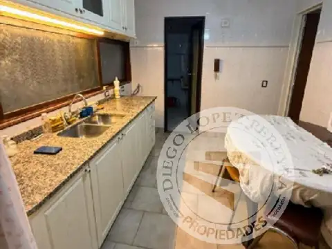 Departamento 4 ambientes con 2 baños